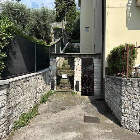 Apartment Di Lago By Gardadoma Brenzone sul Garda Exterior photo